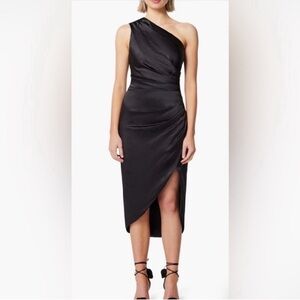 Elliatt Cassini Black One Shoulder Dress Size S NWT